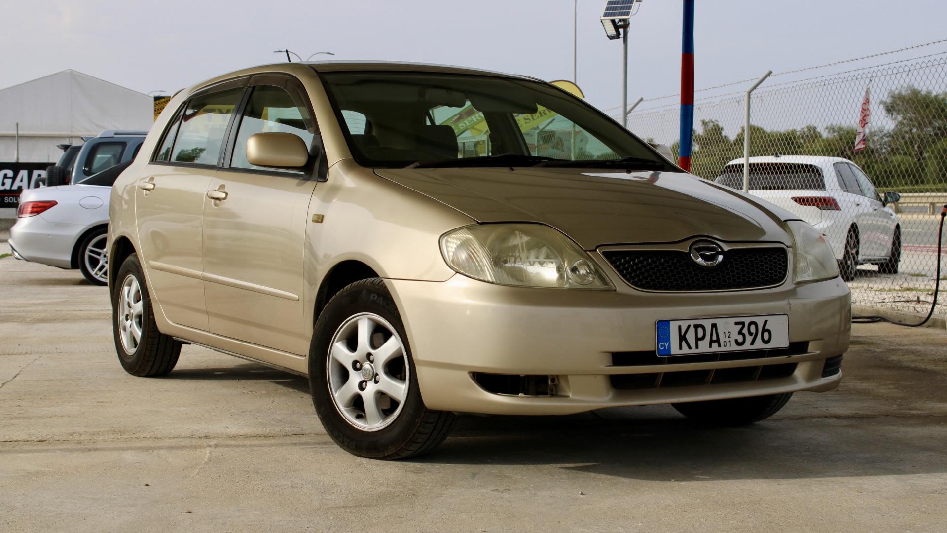 
								Toyota RunX Automatic 1.5 Petrol full									