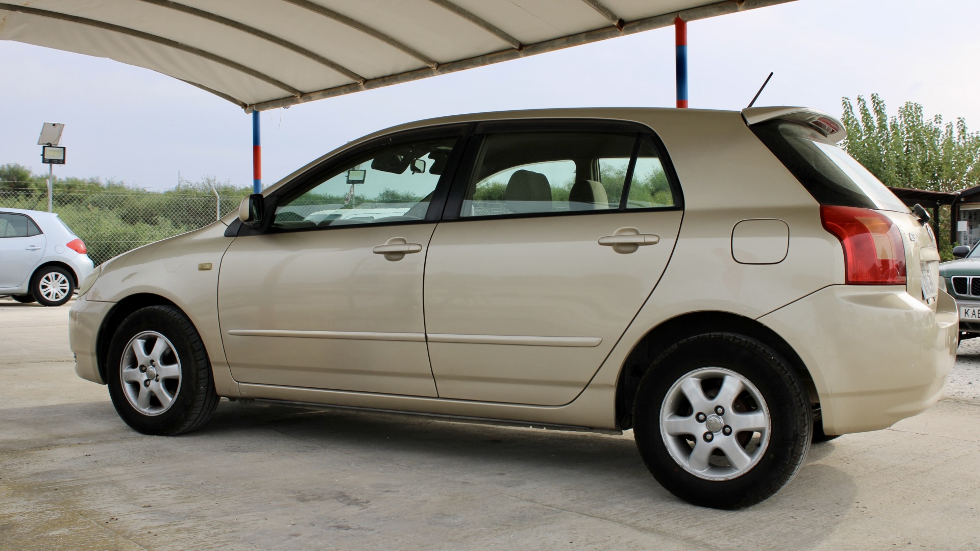 
								Toyota RunX Automatic 1.5 Petrol full									