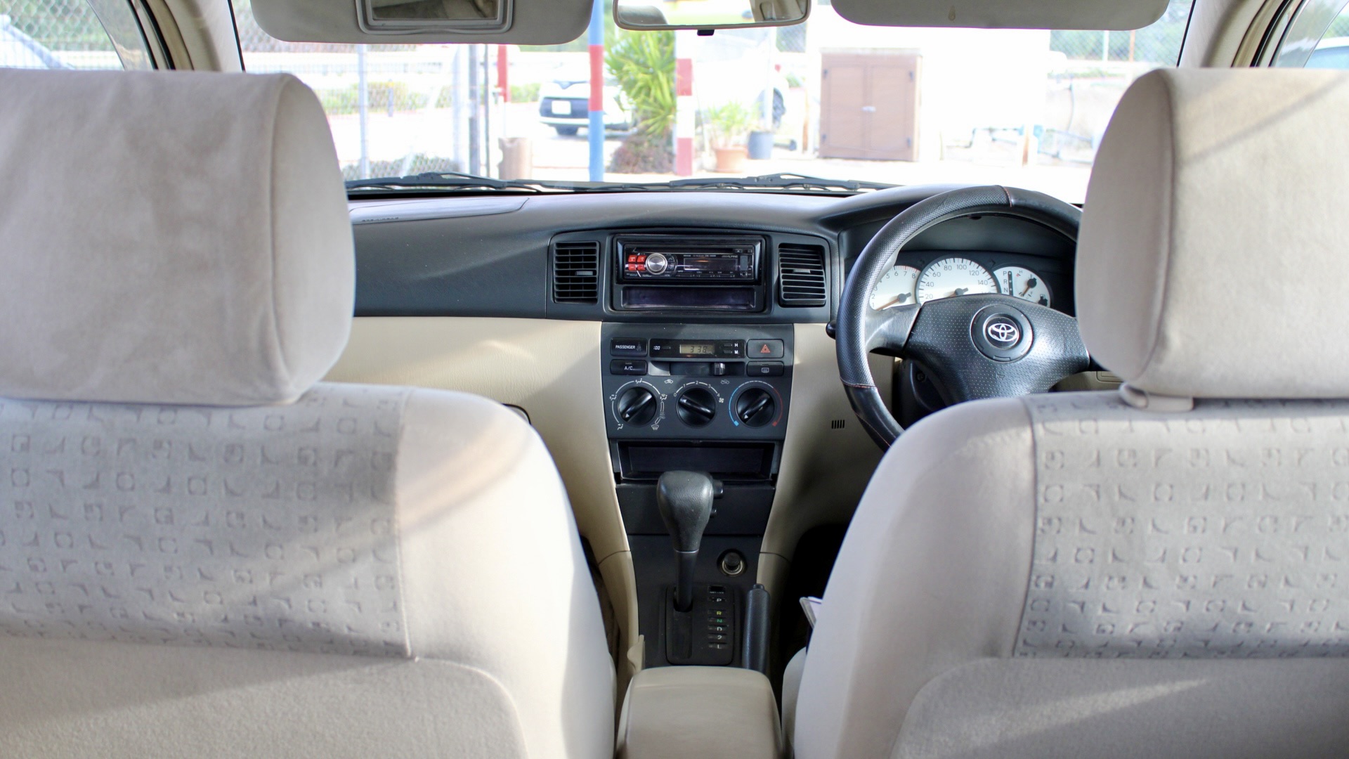 
								Toyota RunX Automatic 1.5 Petrol full									