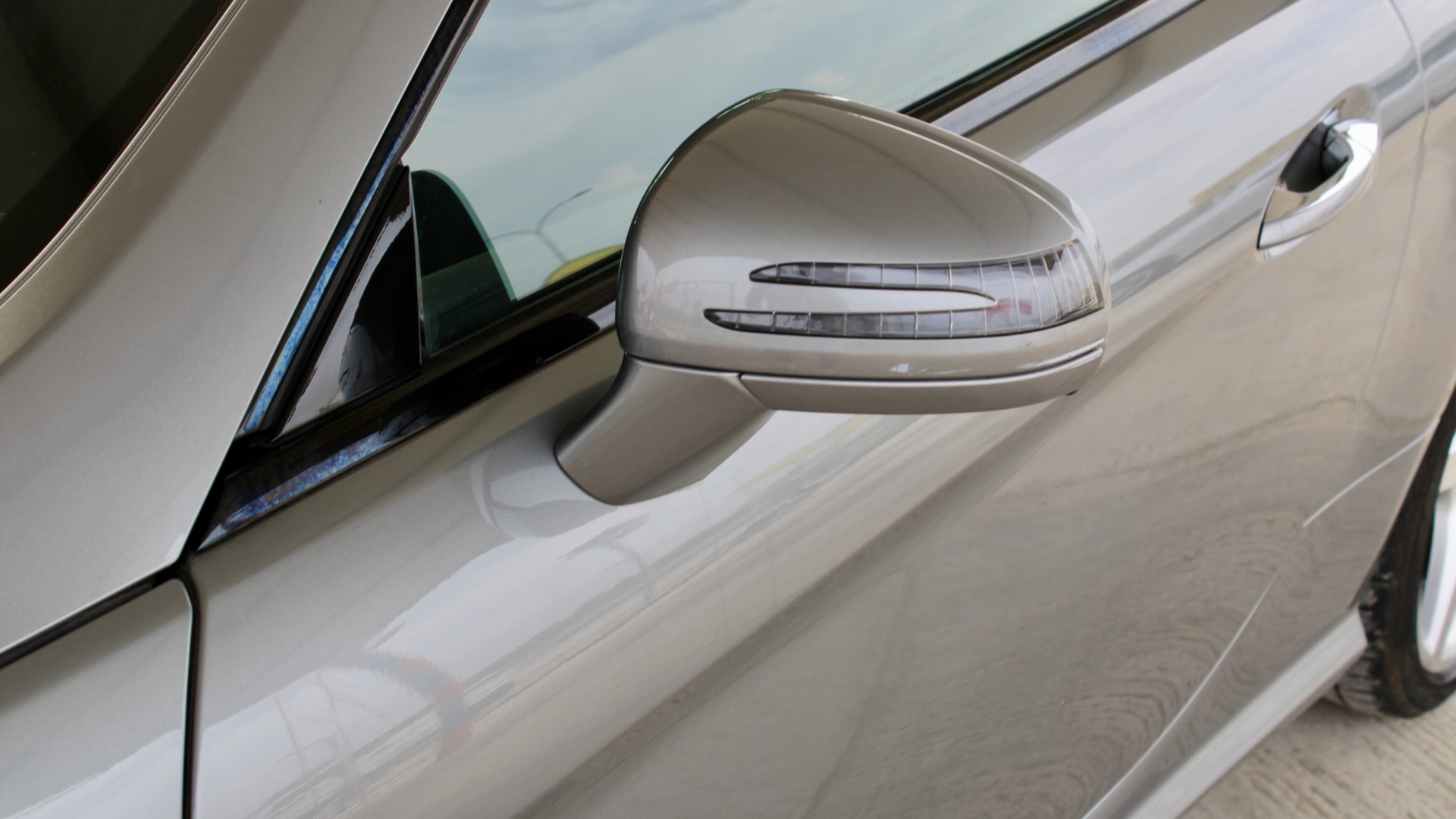 
								Mercedes-Benz SL400 full									