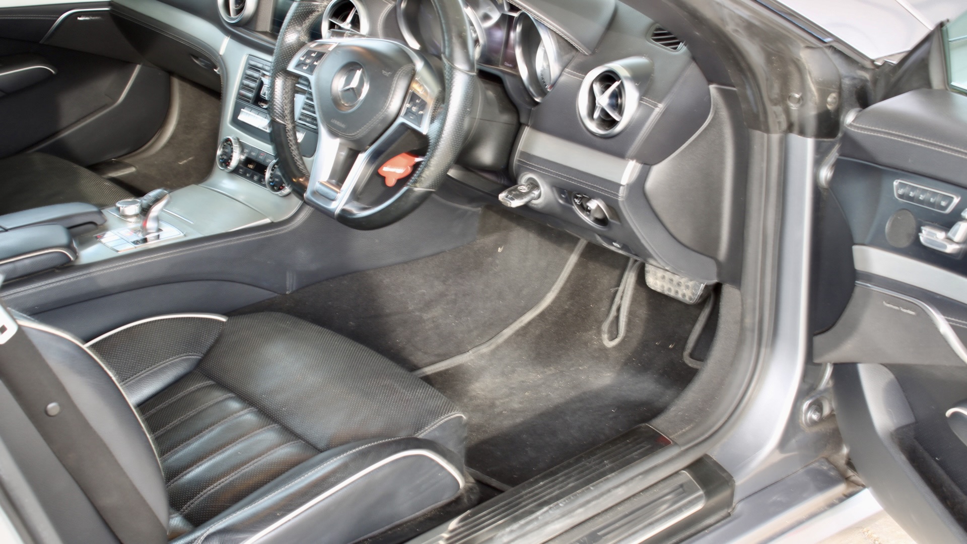 
								Mercedes-Benz SL400 full									