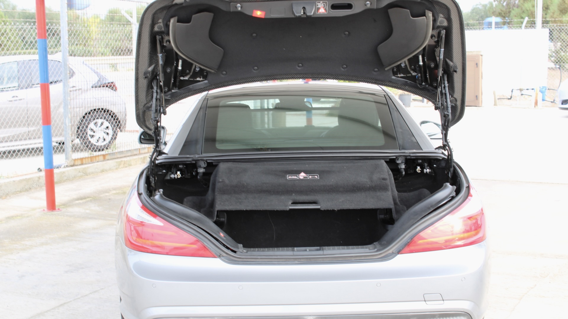 
								Mercedes-Benz SL400 full									