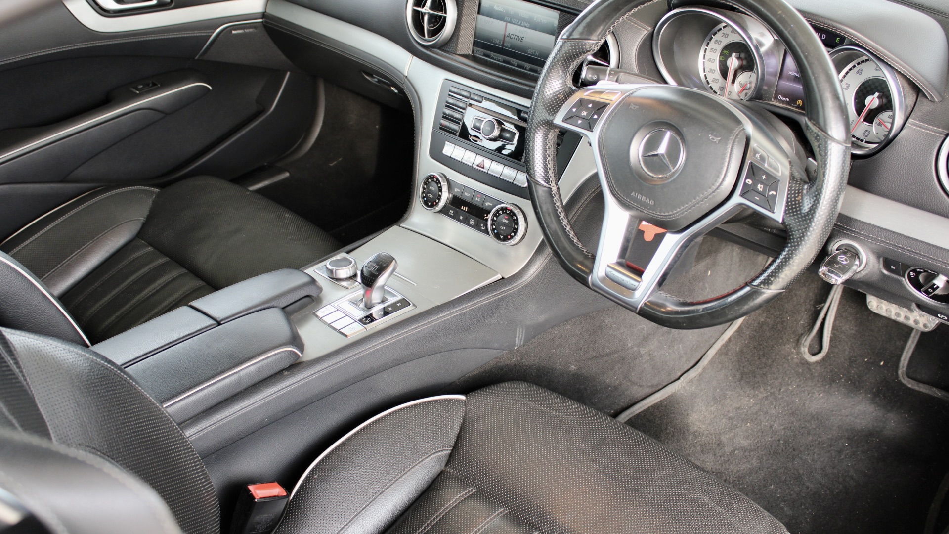 
								Mercedes-Benz SL400 full									